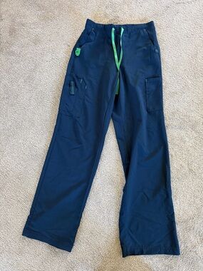 Carhartt Women's cargo scrub pant